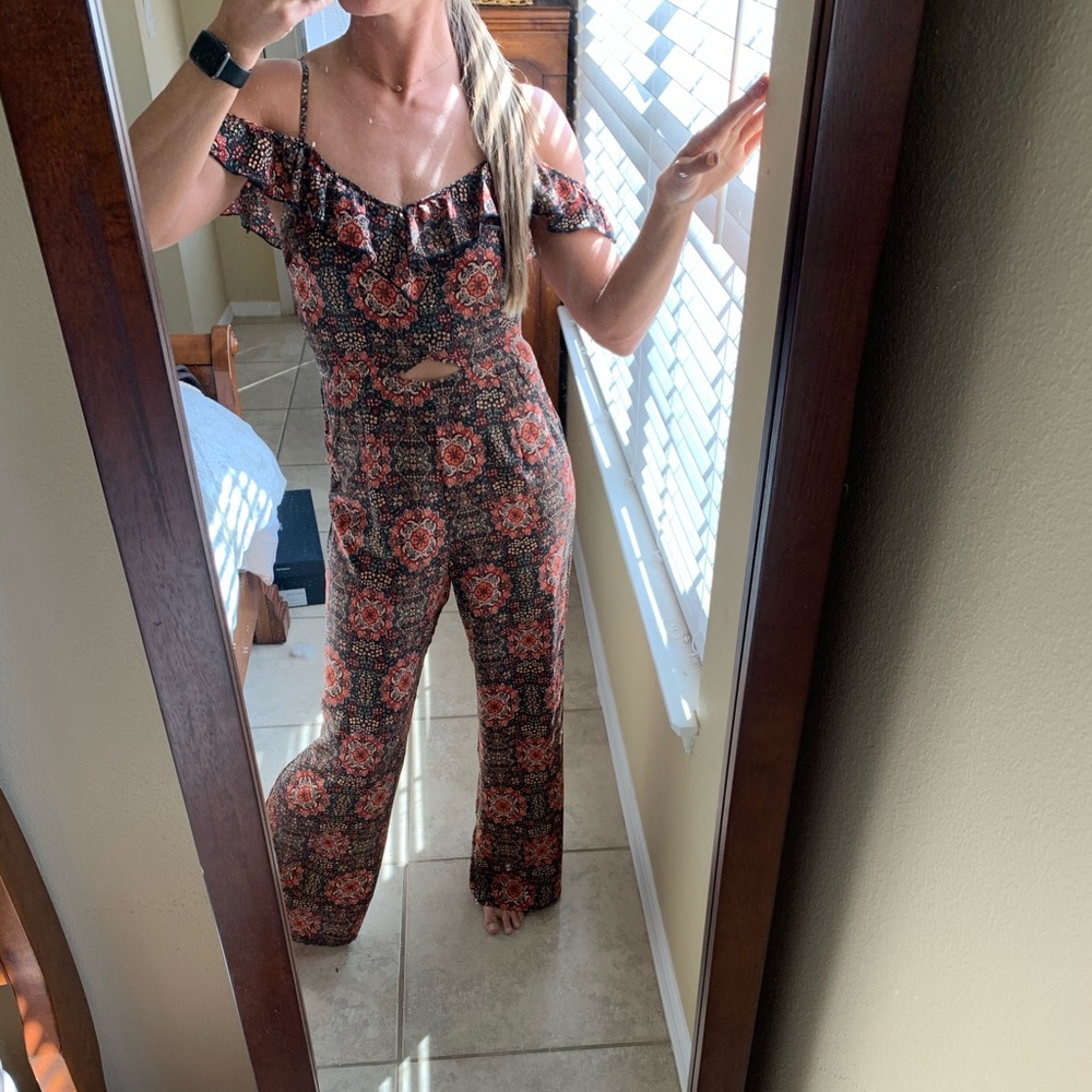 Floral jumpsuit/romper!